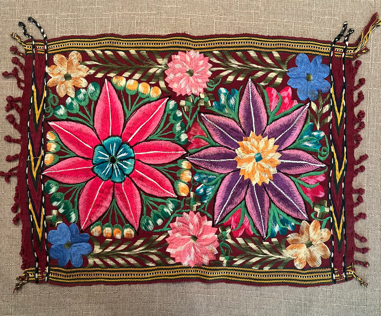 EmbroideredMulticolorFloralPlacemats Maroon