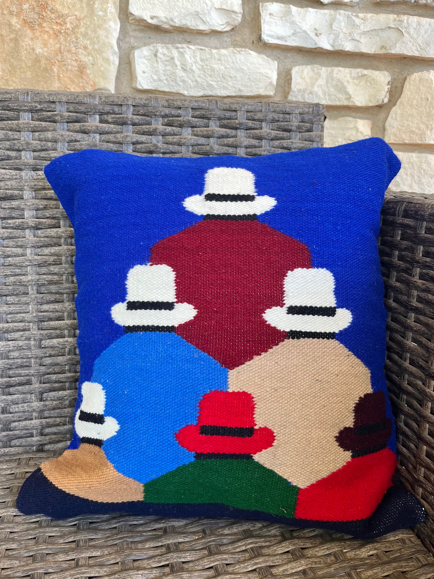 EcuadorMujerPillowCover