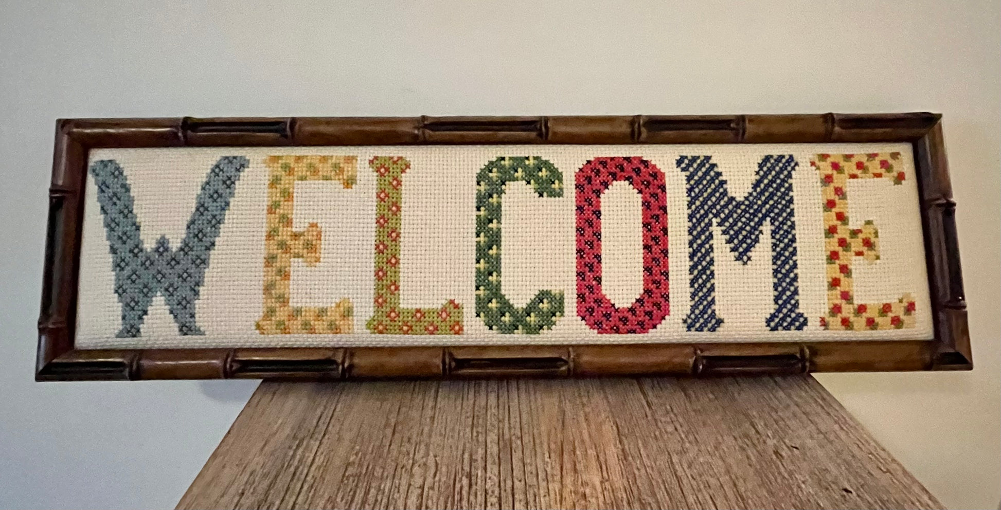 PPDVintageNeedlepointWelconeSignWithWoodenBamboFrame