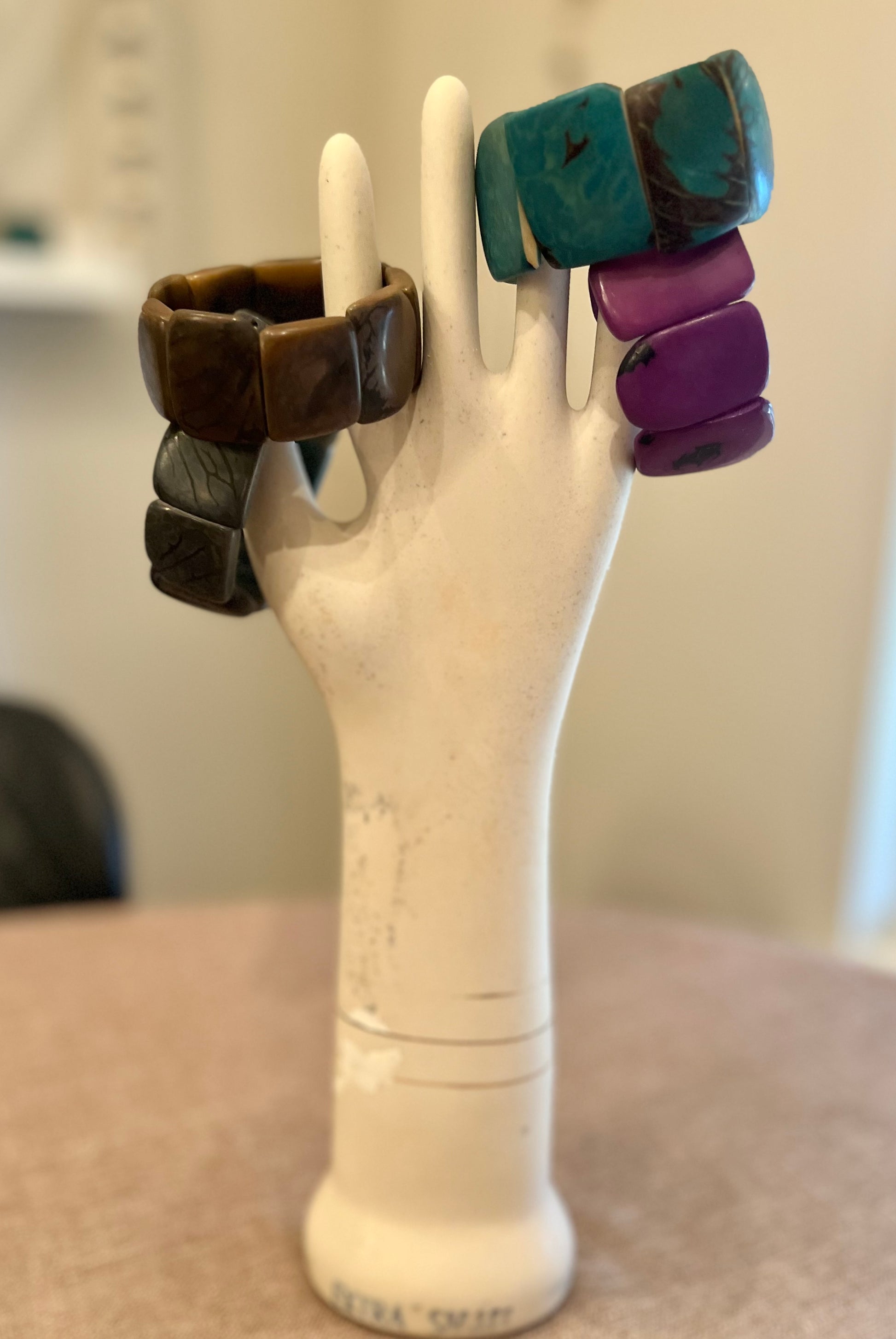 TaguaNutNarrowPlankBracelet-fromEcuadoronhandmolddisplay